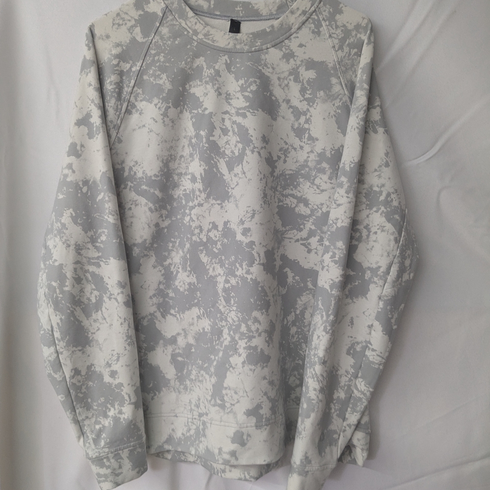 Men's Lululemon Gray Patterned Sweater